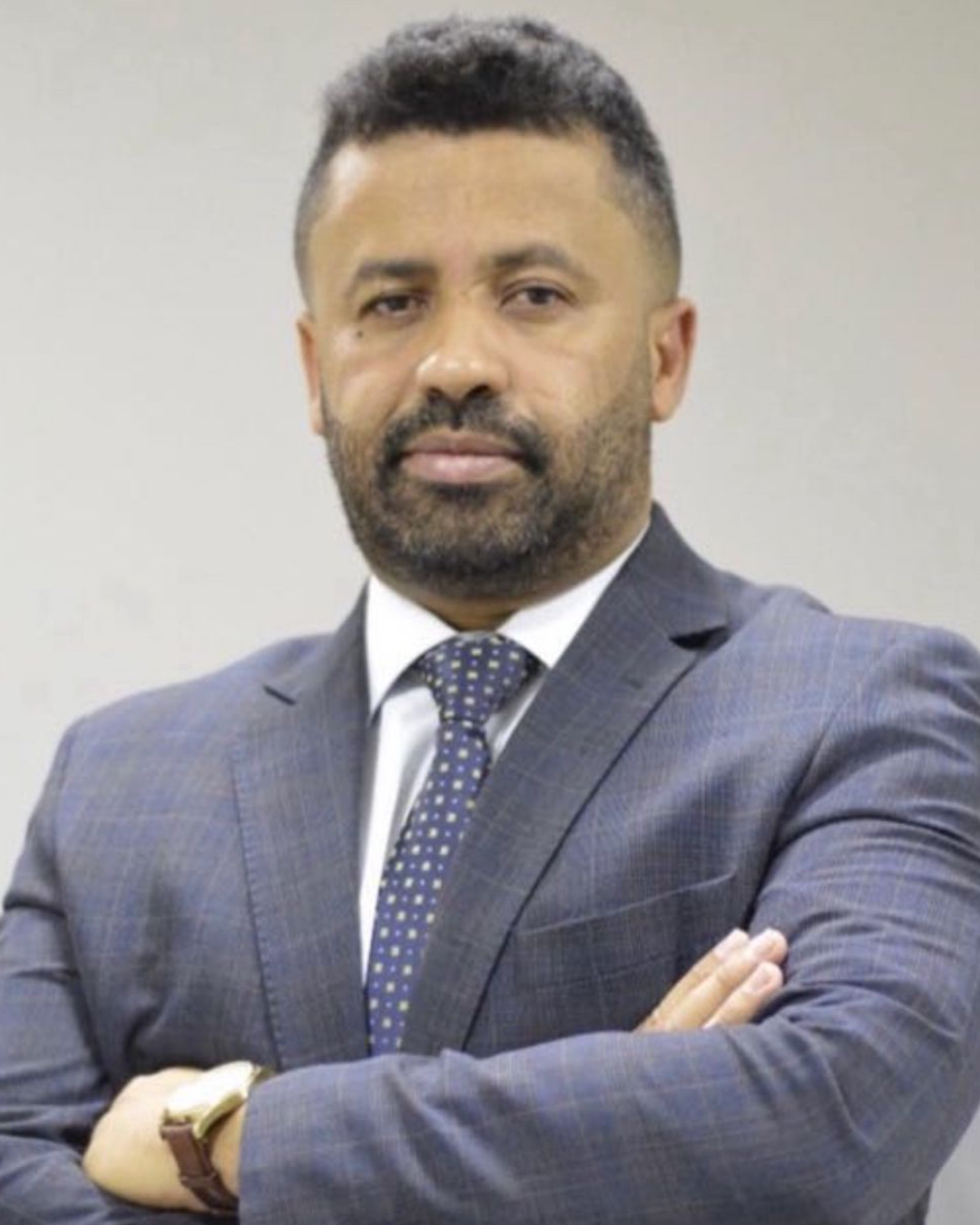 Dr. Mauro Borges