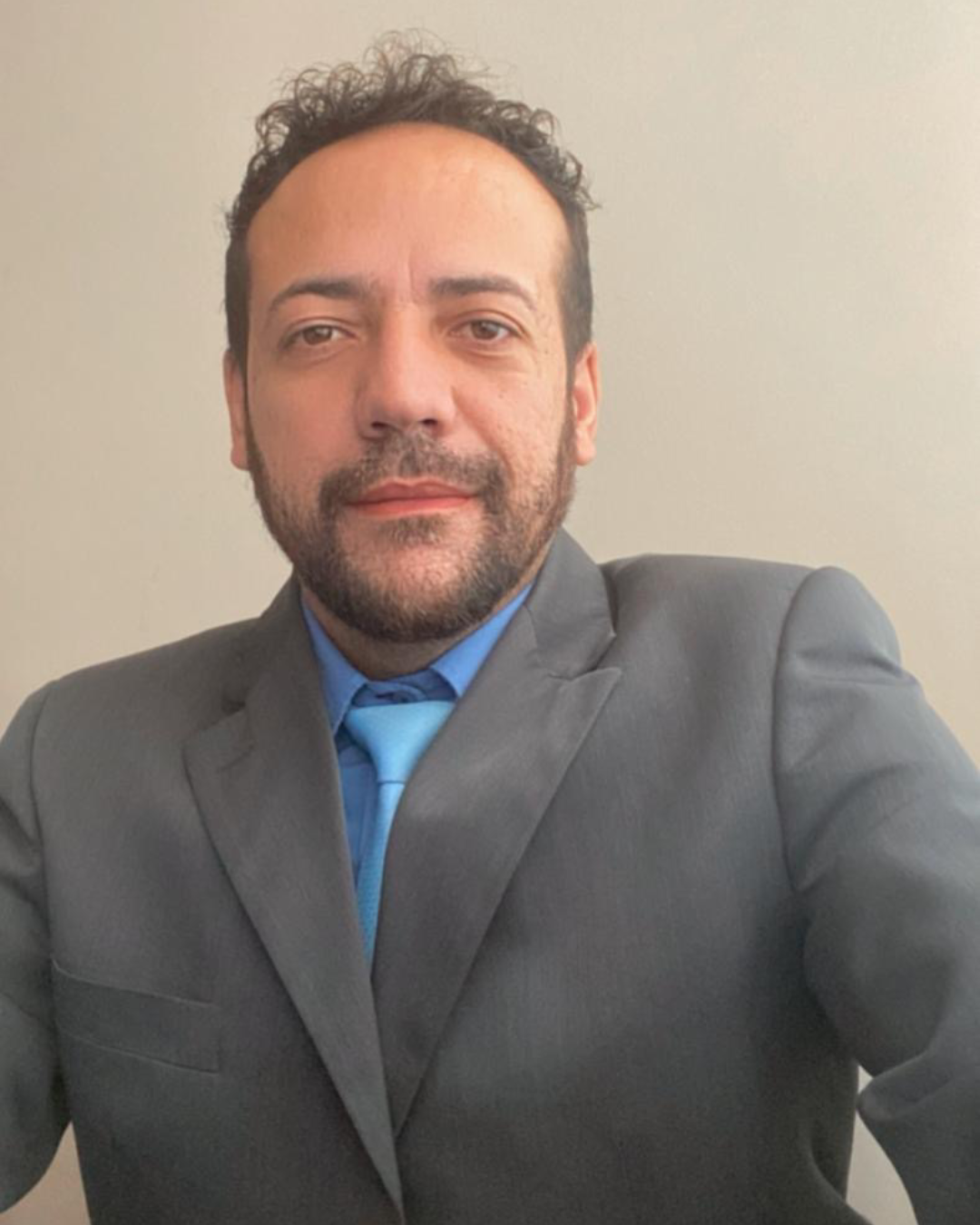 Dr. Guilherme Santos